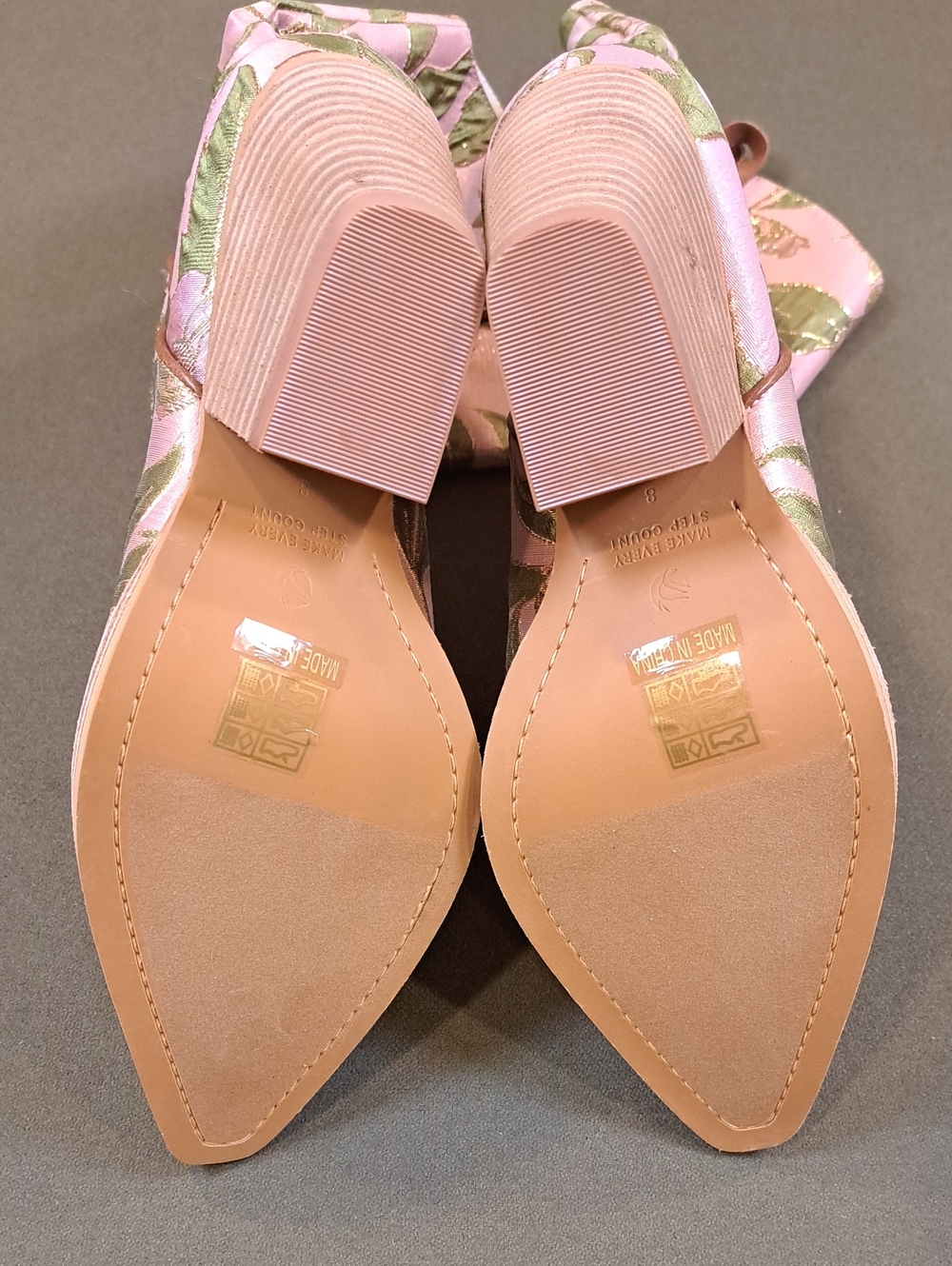 Oasis Society Tesha Boot - Color: Rose Garden - Size: Women 8 - Picture 6 of 9